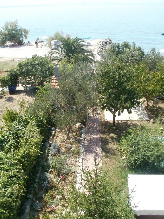 Beach Apartments Toni Подстрана Номер фото